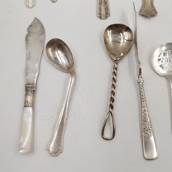 Antique Silver Flatware Lot – 20 Ornate Pieces – Ladles, Spoons, Forks – Jewelry - Picture 5 of 6